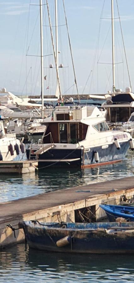 Salerno Yacht Hotel Exterior photo