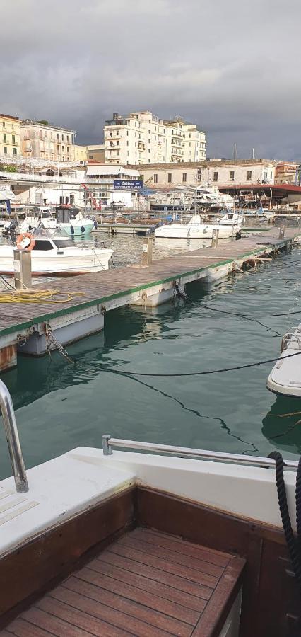 Salerno Yacht Hotel Exterior photo